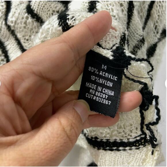 2/$30 BCBGMAXAZRIA Sleeveless Knit Tank Top Medium Women Beige Black Layering - Picture 5 of 8